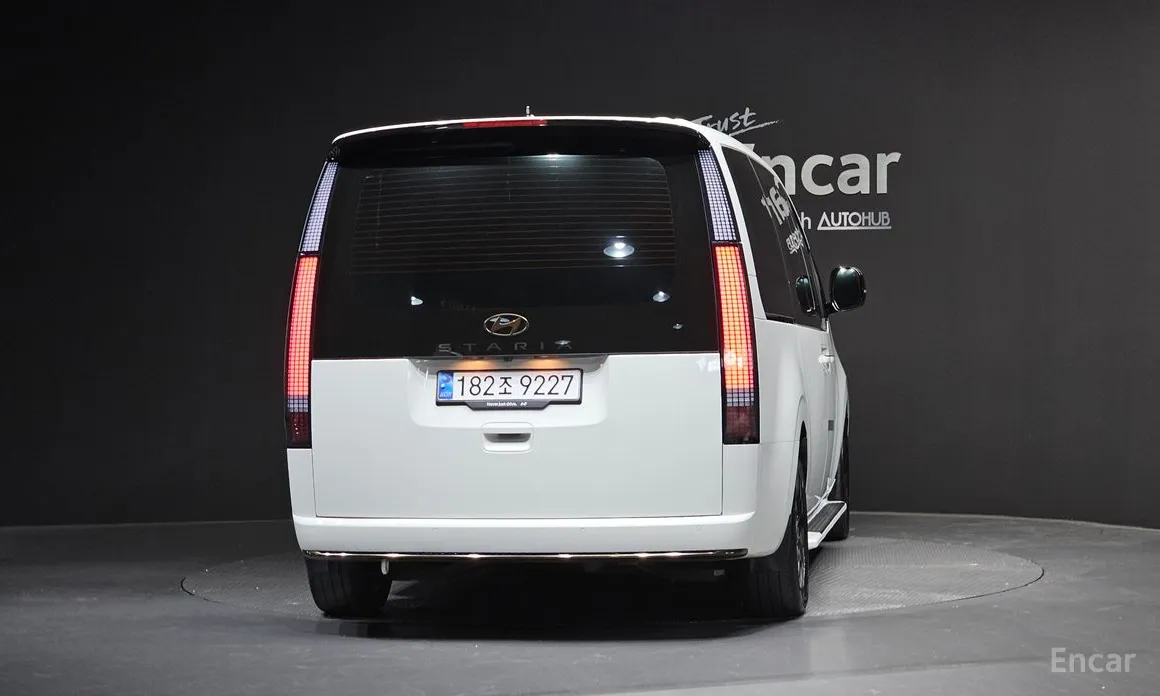 Hyundai Staria 2021 HEV 1.6 Lounge 9-Seater