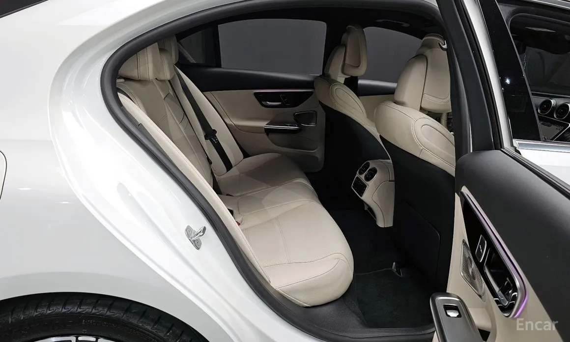 Mercedes-Benz C-Class 2022 C300 4MATIC Avantgarde