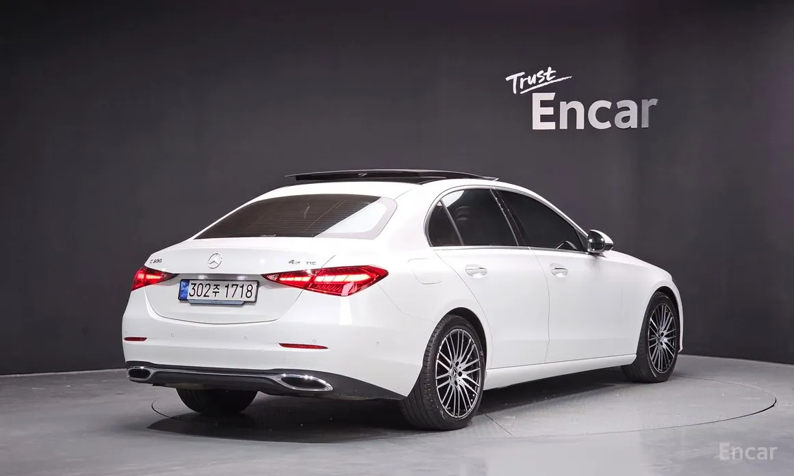 Mercedes-Benz C-Class 2022 C300 4MATIC Avantgarde