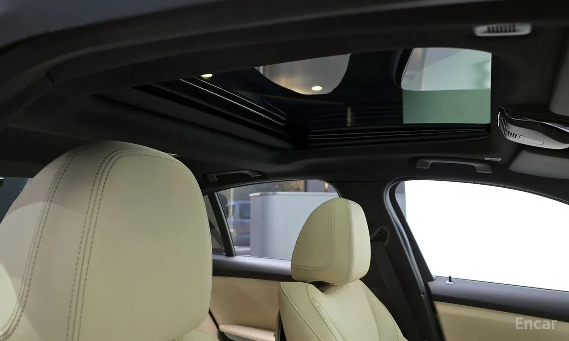 BMW 3 Series 2019 320i M Sport