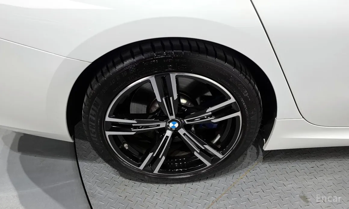 BMW 3 Series 2019 320i M Sport