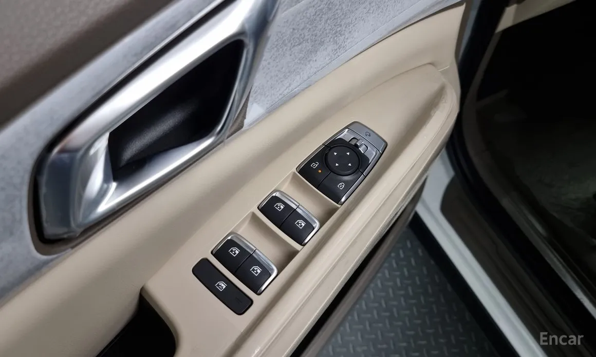 Kia Carnival 2023 Gasoline 7-Seater Noblesse