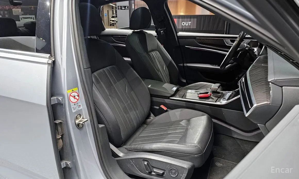 Audi A6 2019 45 TFSI Quattro Premium