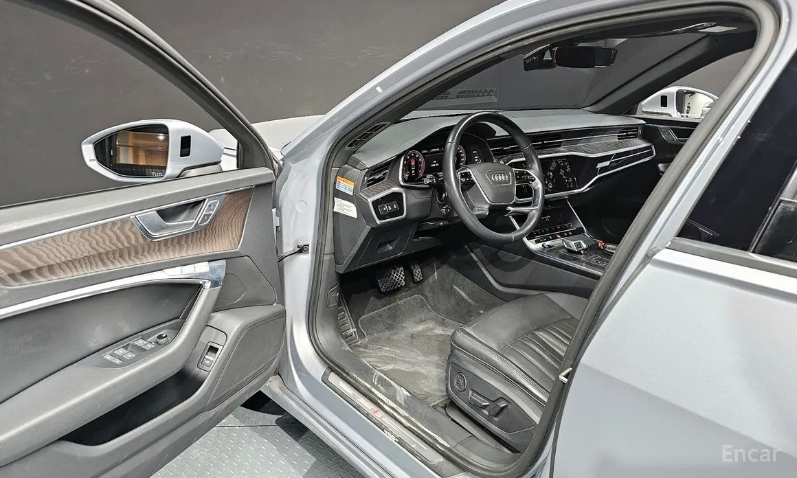 Audi A6 2019 45 TFSI Quattro Premium