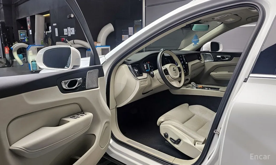 Volvo XC60 2017 B5 Inscription