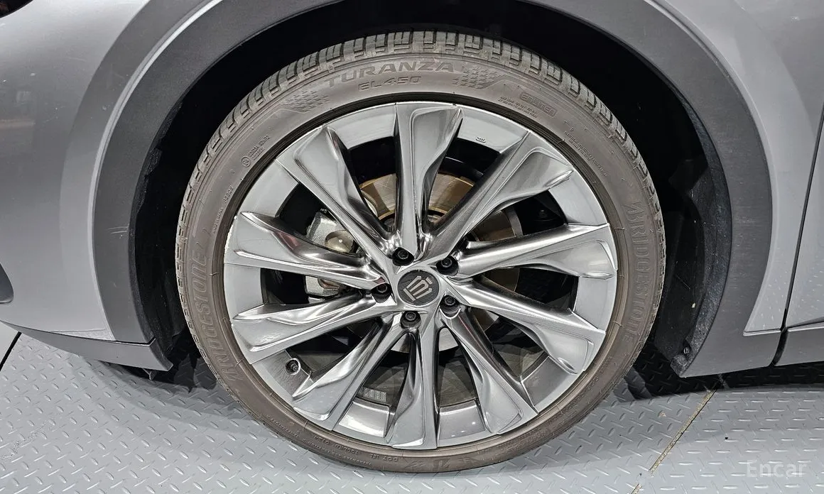 Toyota Crown 2023 2.5 4WD Hybrid