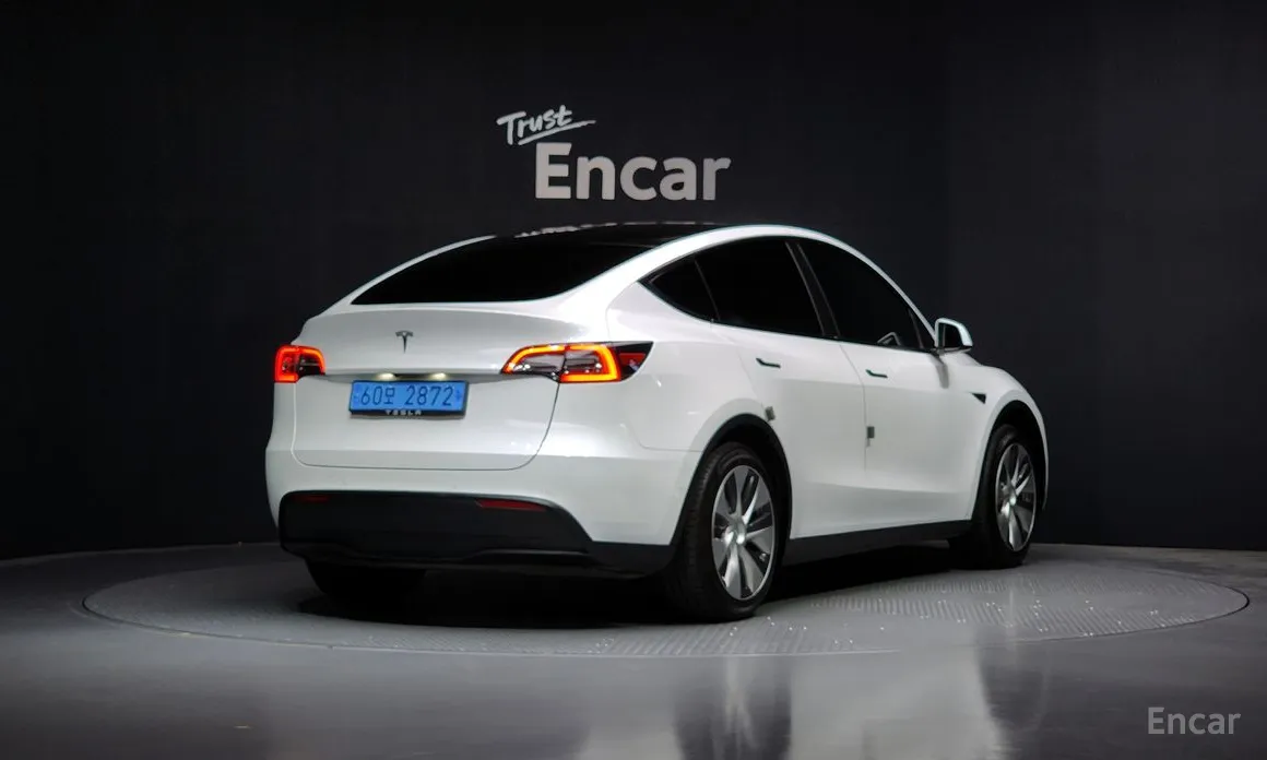 Tesla Model Y 2020 Standard Range