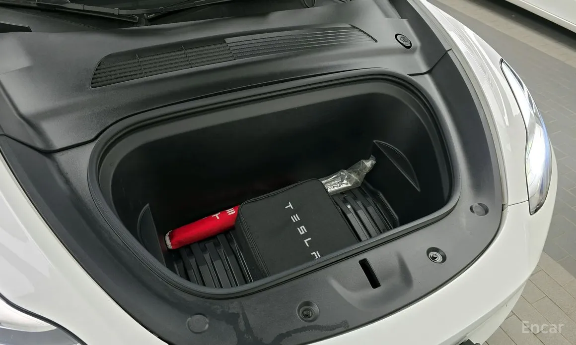 Tesla Model Y 2020 Standard Range