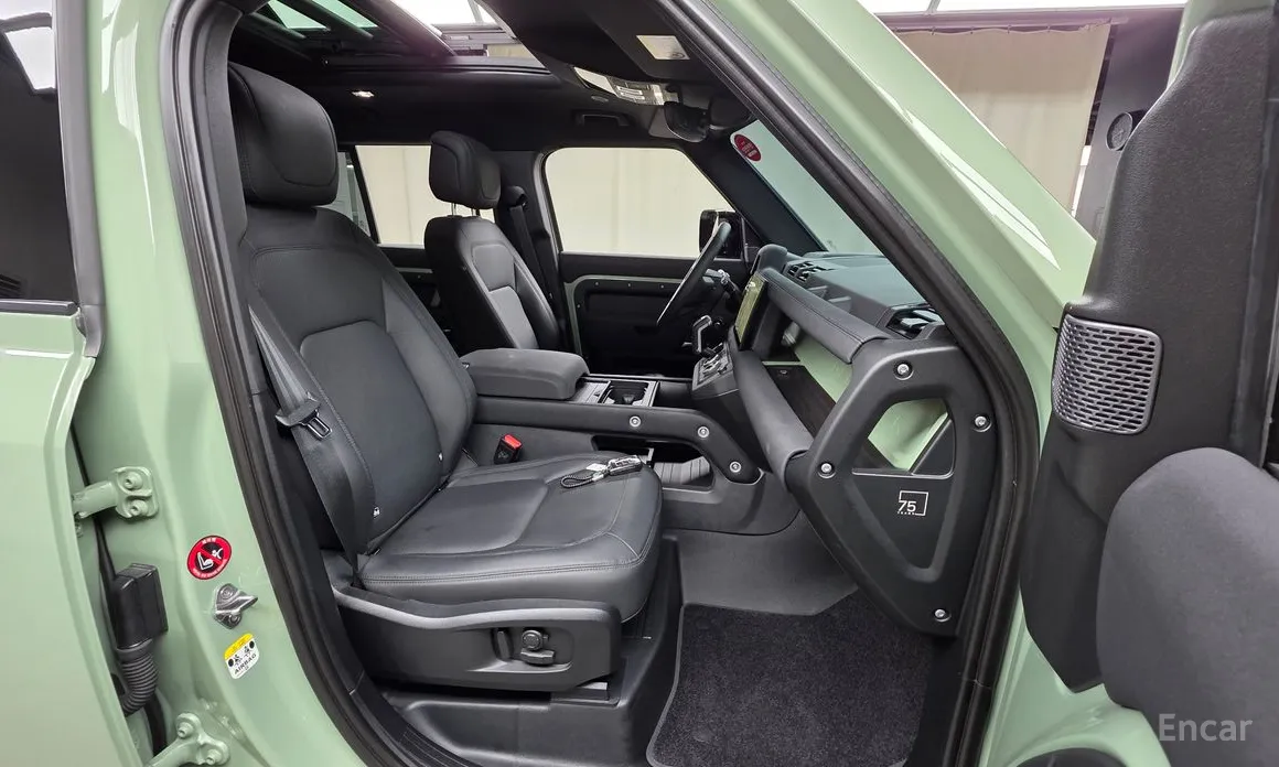 Land Rover Defender 2020 110 D300 75th Edition