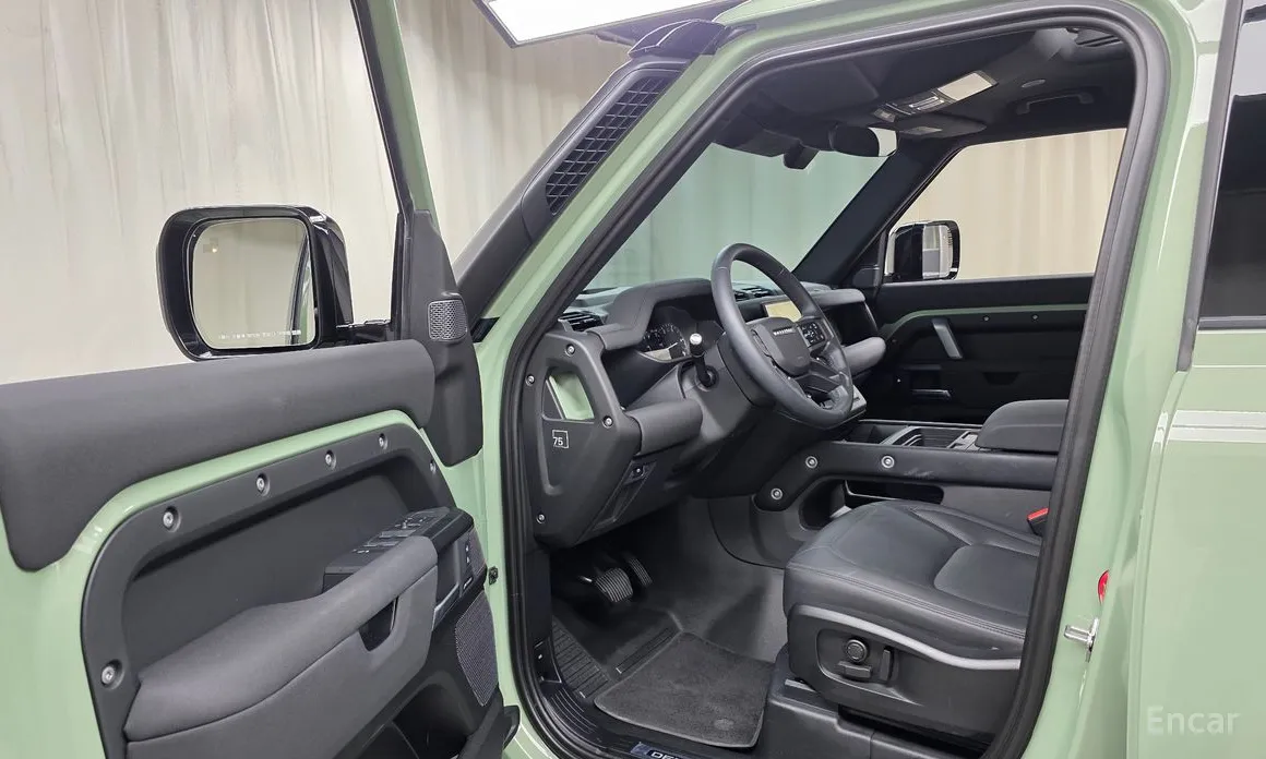 Land Rover Defender 2020 110 D300 75th Edition
