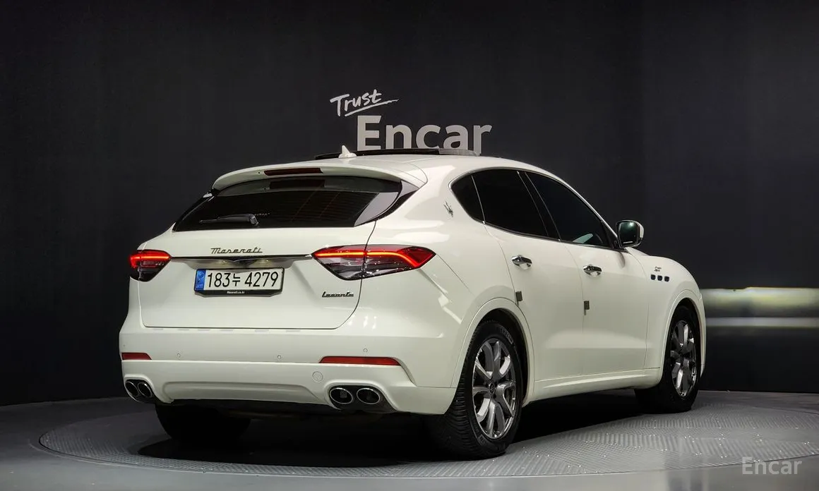 2016 Maserati Levante