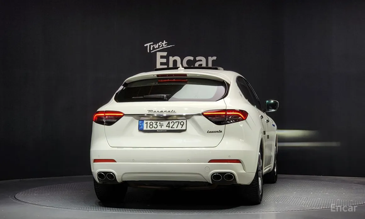 2016 Maserati Levante