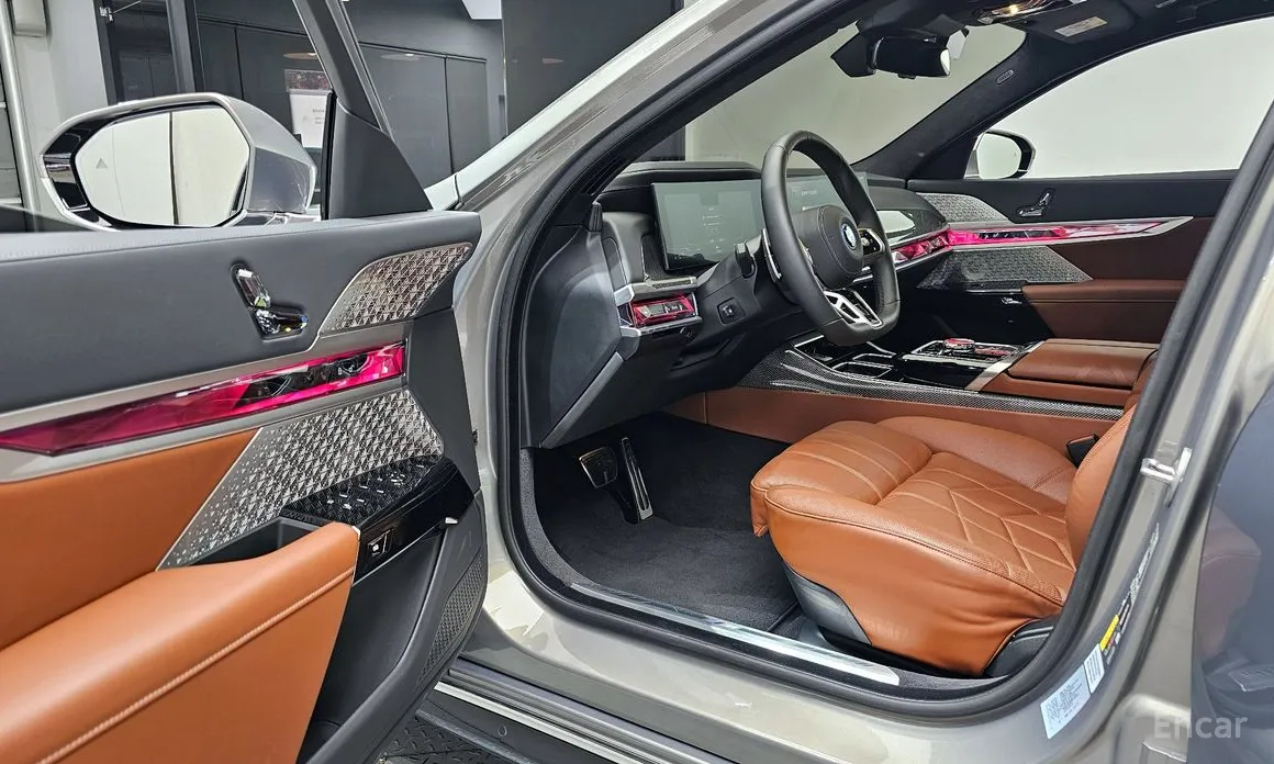 BMW 7 Series 2022 750e xDrive M Sport