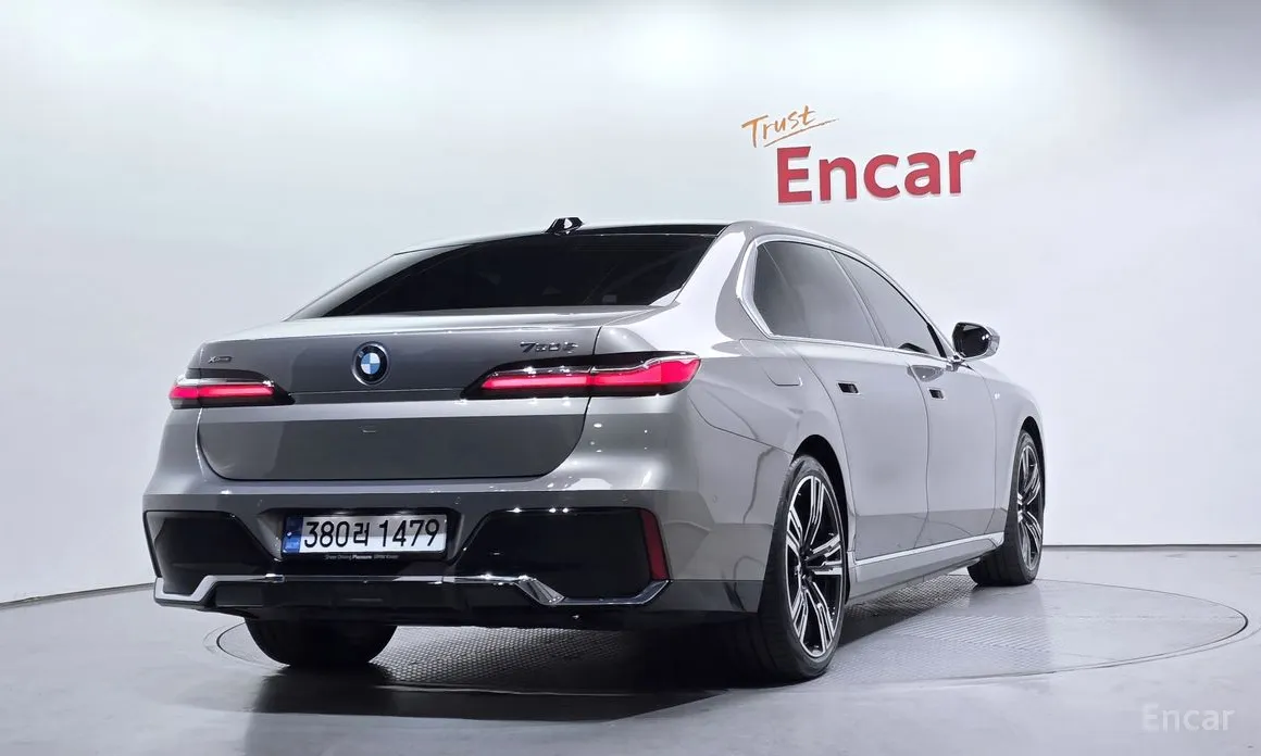 BMW 7 Series 2022 750e xDrive M Sport