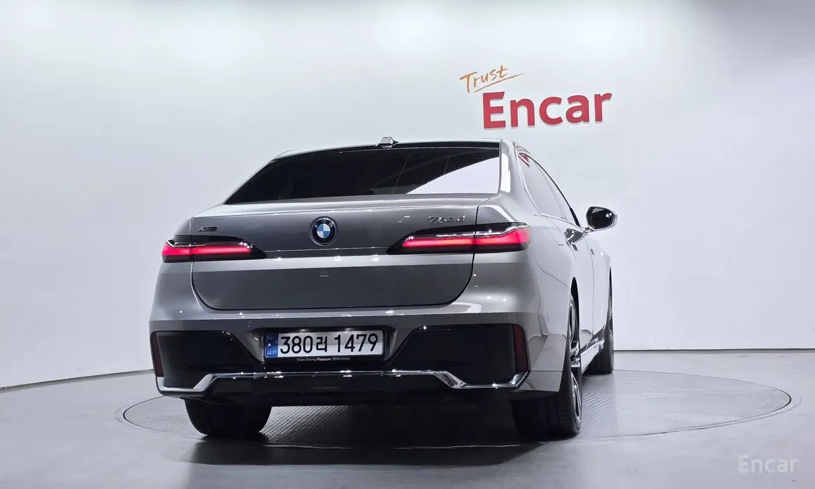 BMW 7 Series 2022 750e xDrive M Sport