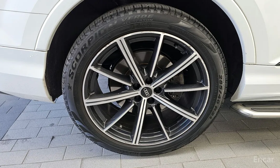 Audi Q7 2016 55 TFSI Quattro Premium