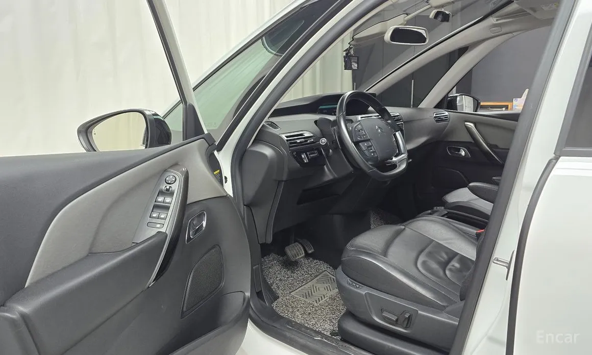 Citroen C4 SpaceTourer 2018 1.5 BlueHDi Shine Pack