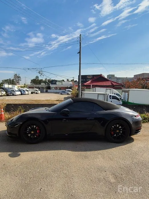 Porsche 911 2019 Carrera 4S Cabriolet
