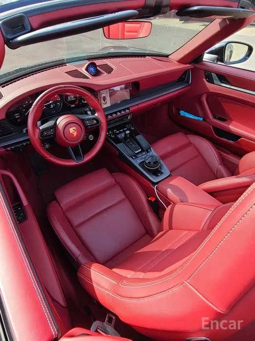 Porsche 911 2019 Carrera 4S Cabriolet