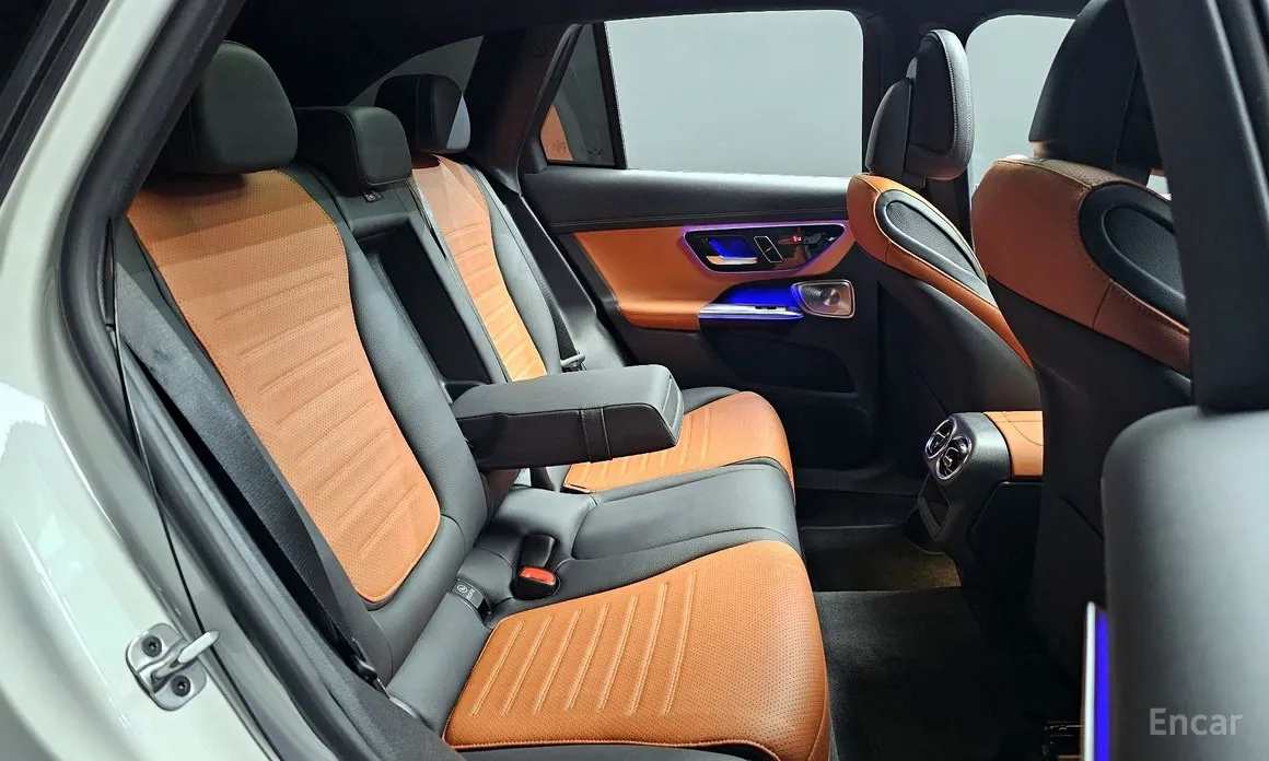 Mercedes-Benz GLC-Class 2023 GLC300 4MATIC Online Special