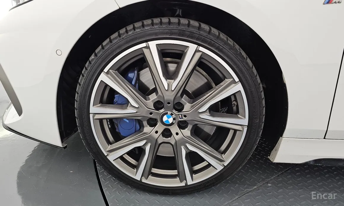 BMW 1 Series 2020 M135i xDrive