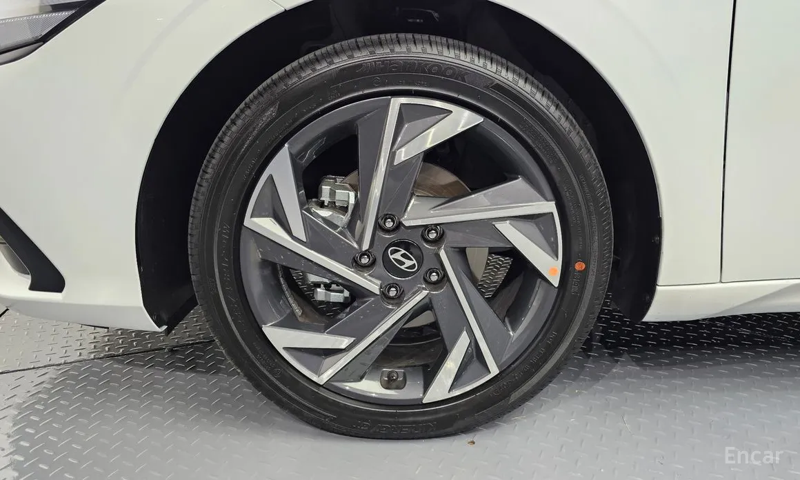 Hyundai Avante 2023 1.6