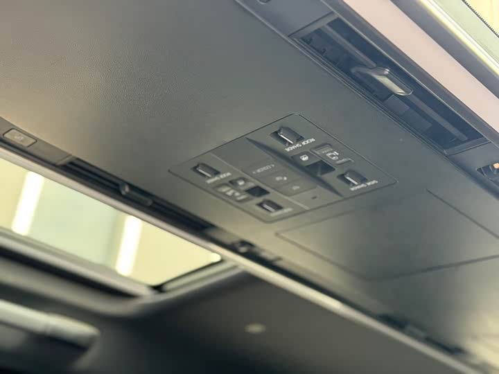 Toyota Alphard 2024 2024款 双擎 2.5L 臻享版