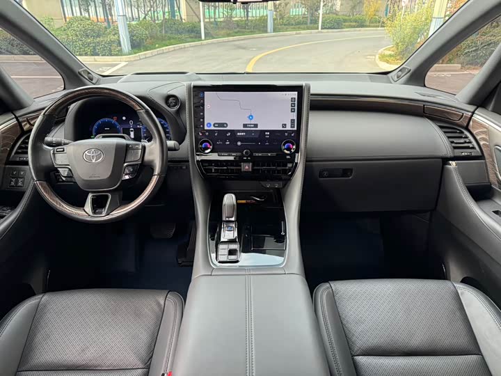 Toyota Alphard 2024 2024款 双擎 2.5L 臻享版