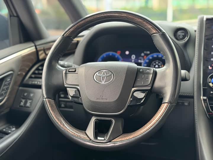 Toyota Alphard 2024 2024款 双擎 2.5L 臻享版