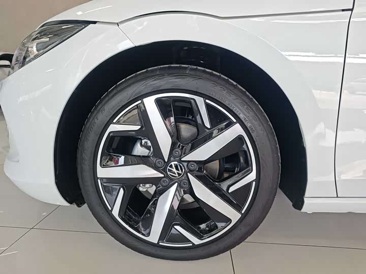 Volkswagen Lamando L 2025 2025款 凌渡L 280TSI DSG酷辣版