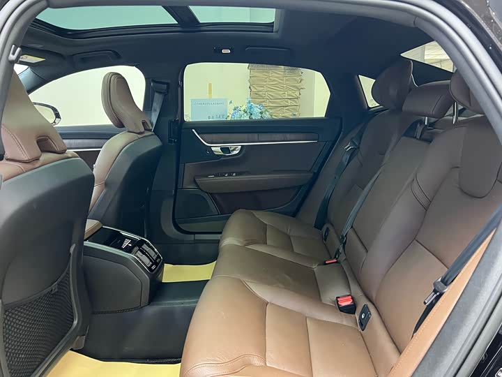 Volvo S90 2025 2025款 B5 智远豪华版