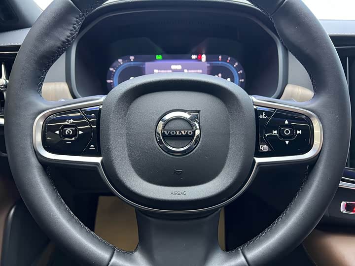 Volvo S90 2025 2025款 B5 智远豪华版