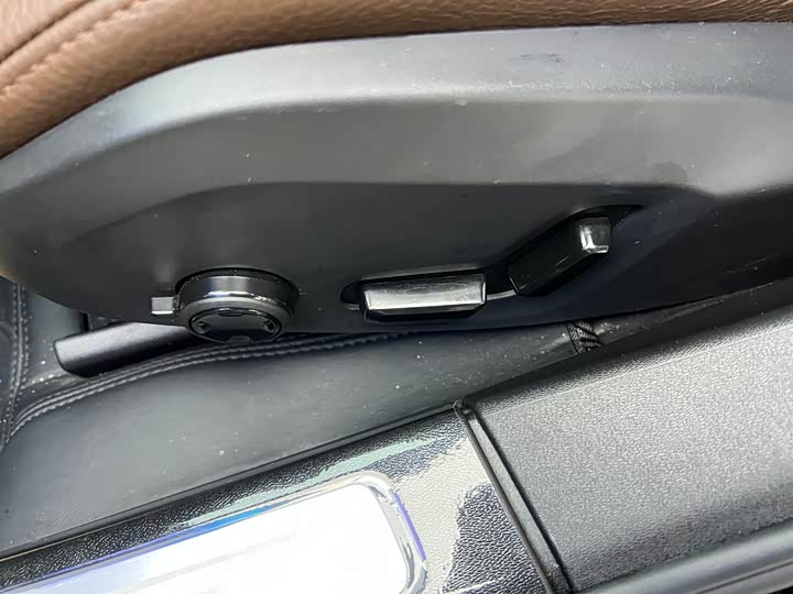 Volvo S90 2025 2025款 B5 智远豪华版