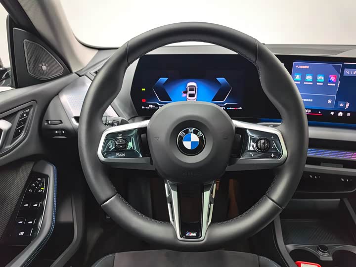 BMW 2 Series 2025 2025款 225L M运动曜夜套装