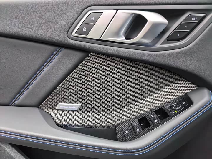 BMW 2 Series 2025 2025款 225L M运动曜夜套装