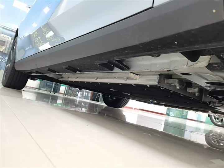 Geely Galaxy L6 2024 2024款 125km PLUS 龙腾版