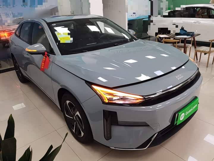 Geely Galaxy L6 2024 2024款 125km PLUS 龙腾版