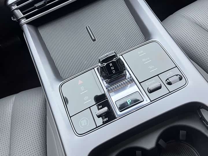 BYD Seal 07 DM-i Hybrid 2025 2025款 DM-i 1.5L 70km 精英型