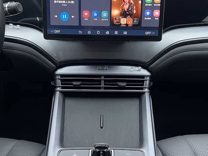 BYD Seal 07 DM-i Hybrid 2025 2025款 DM-i 1.5L 70km 精英型