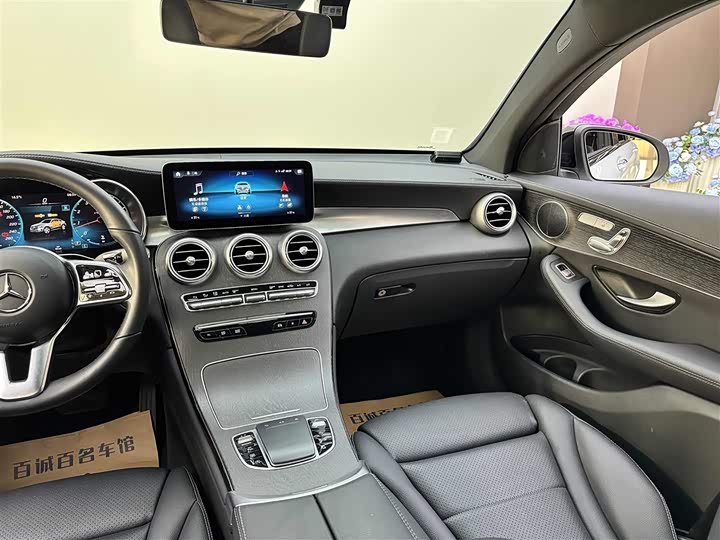 Mercedes-Benz GLC-Class Coupe 2023 2023款 GLC 300 4MATIC 轿跑SUV