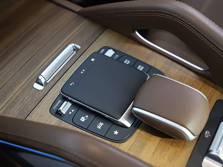 Mercedes-Benz GLS-Class 2024 2024款 GLS 450 4MATIC 豪华型