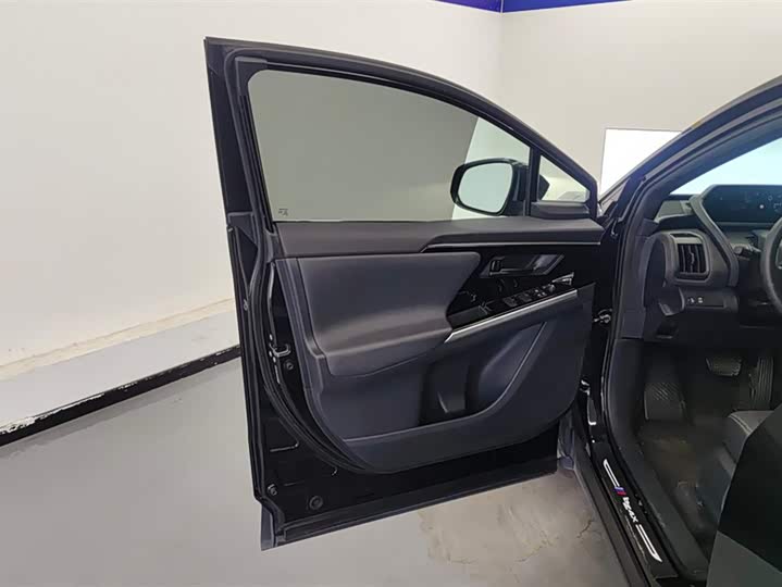 Toyota bZ4X 2022 2022款 两驱精英JOY版