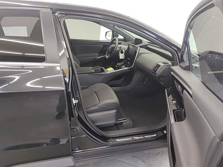 Toyota bZ4X 2022 2022款 两驱精英JOY版