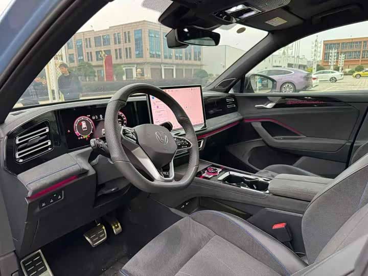 Volkswagen Tiguan L Pro 2025 2025款 PRO 380TSI 四驱 R-Line 智尊版