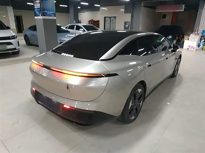 Zeekr 007 2024 2024款 后驱智驾版 100kWh