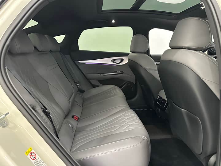 BYD Seal 07 DM-i Hybrid 2025 2025款 智驾版 DM-i 1.5T 125km 旗舰型