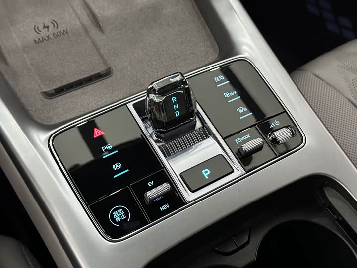 BYD Seal 07 DM-i Hybrid 2025 2025款 智驾版 DM-i 1.5T 125km 旗舰型