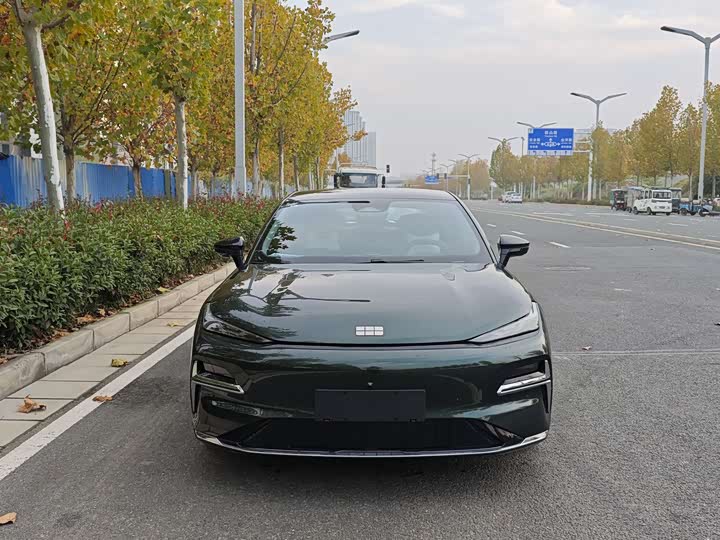 Geely Galaxy Starshine 8 EM-i 2025 2025款 130km EM-i 尊贵版