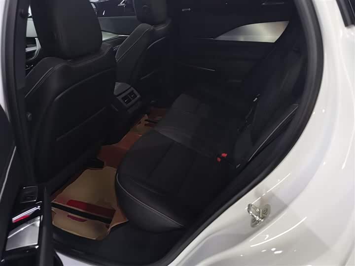 Cadillac GT4 2023 2023款 25T 豪华型