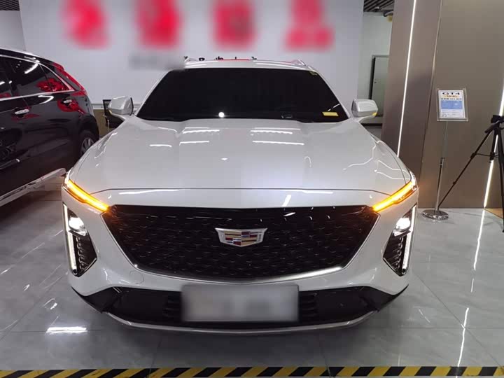 2023 Cadillac GT4